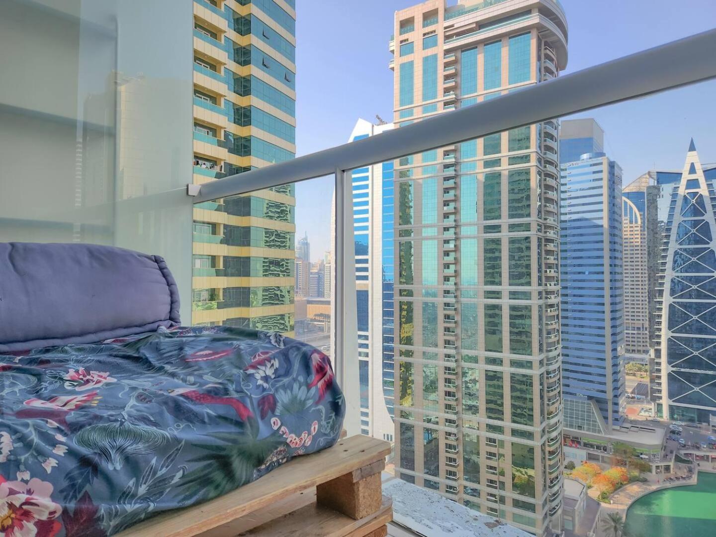 Rustic Elegance By The In Jlt Apartment Dubai